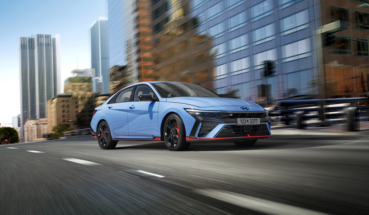 아반떼 N 이미지