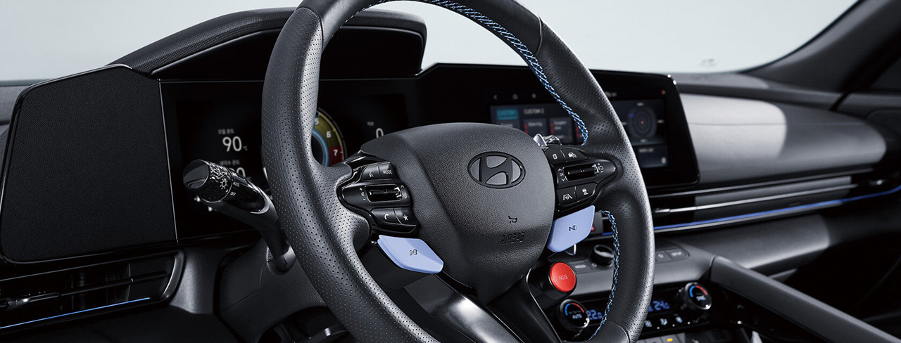 아반떼 N 이미지