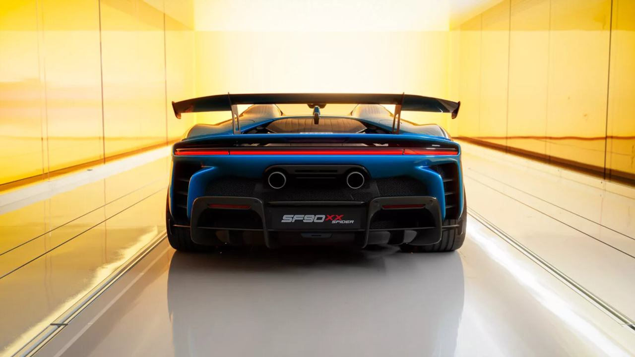 SF90 스파이더 이미지