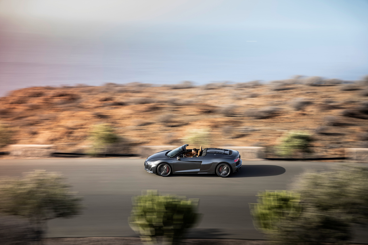 R8 스파이더 이미지