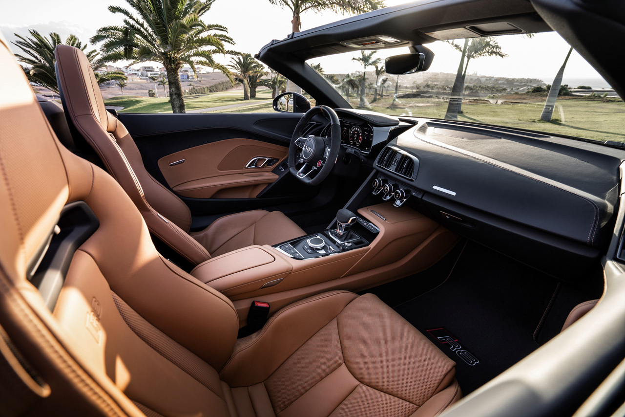 R8 스파이더 이미지