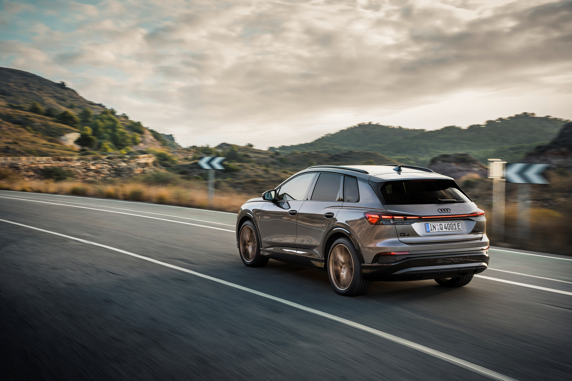 Q4 e-트론 이미지