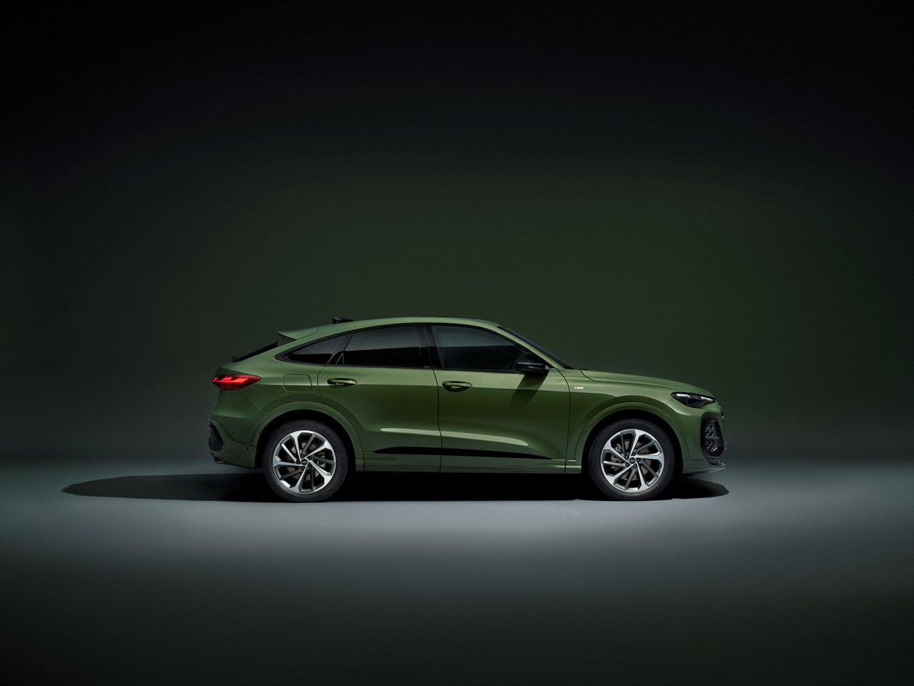 Q5 스포트백 이미지