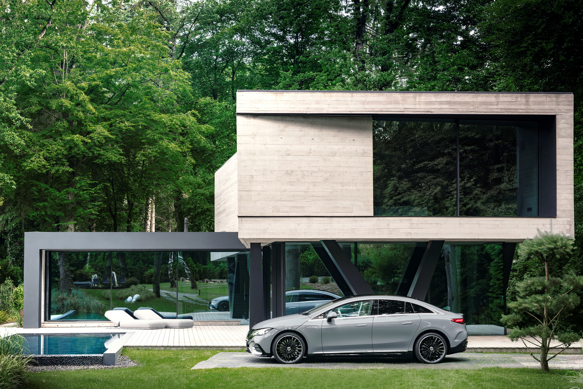 EQE350 4MATIC 이미지