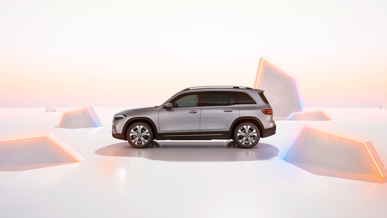 EQB300 4MATIC 이미지