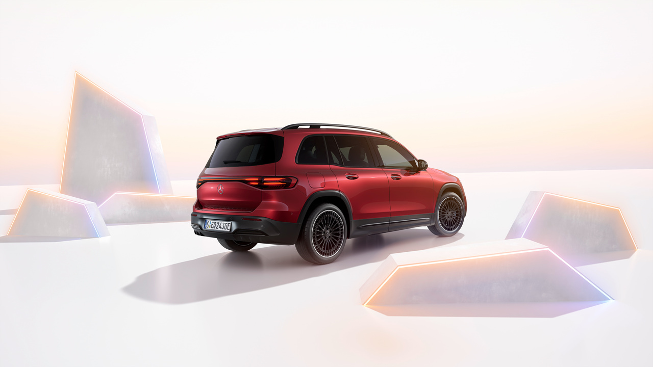 EQB300 4MATIC 이미지