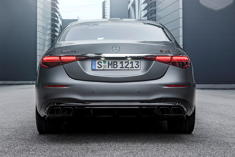 AMG S63 E 퍼포먼스 이미지