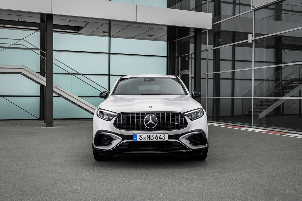 AMG GLC43 쿠페 이미지
