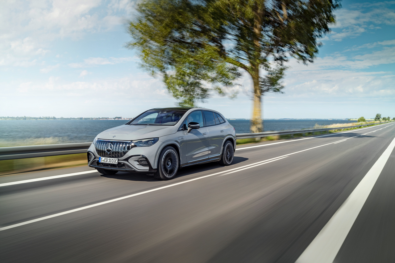 AMG EQE53 SUV 이미지