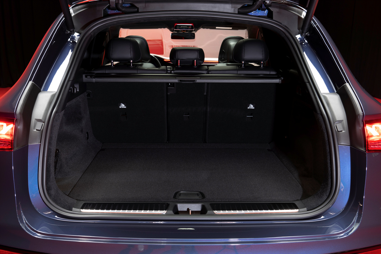 AMG EQE53 SUV 이미지