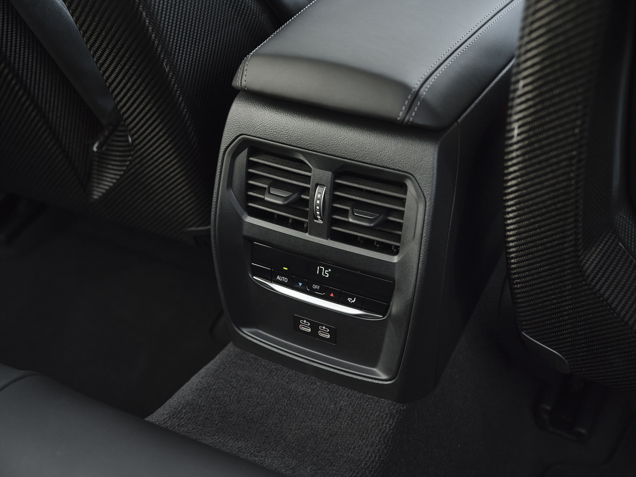 M3 컴페티션 M xDrive 이미지