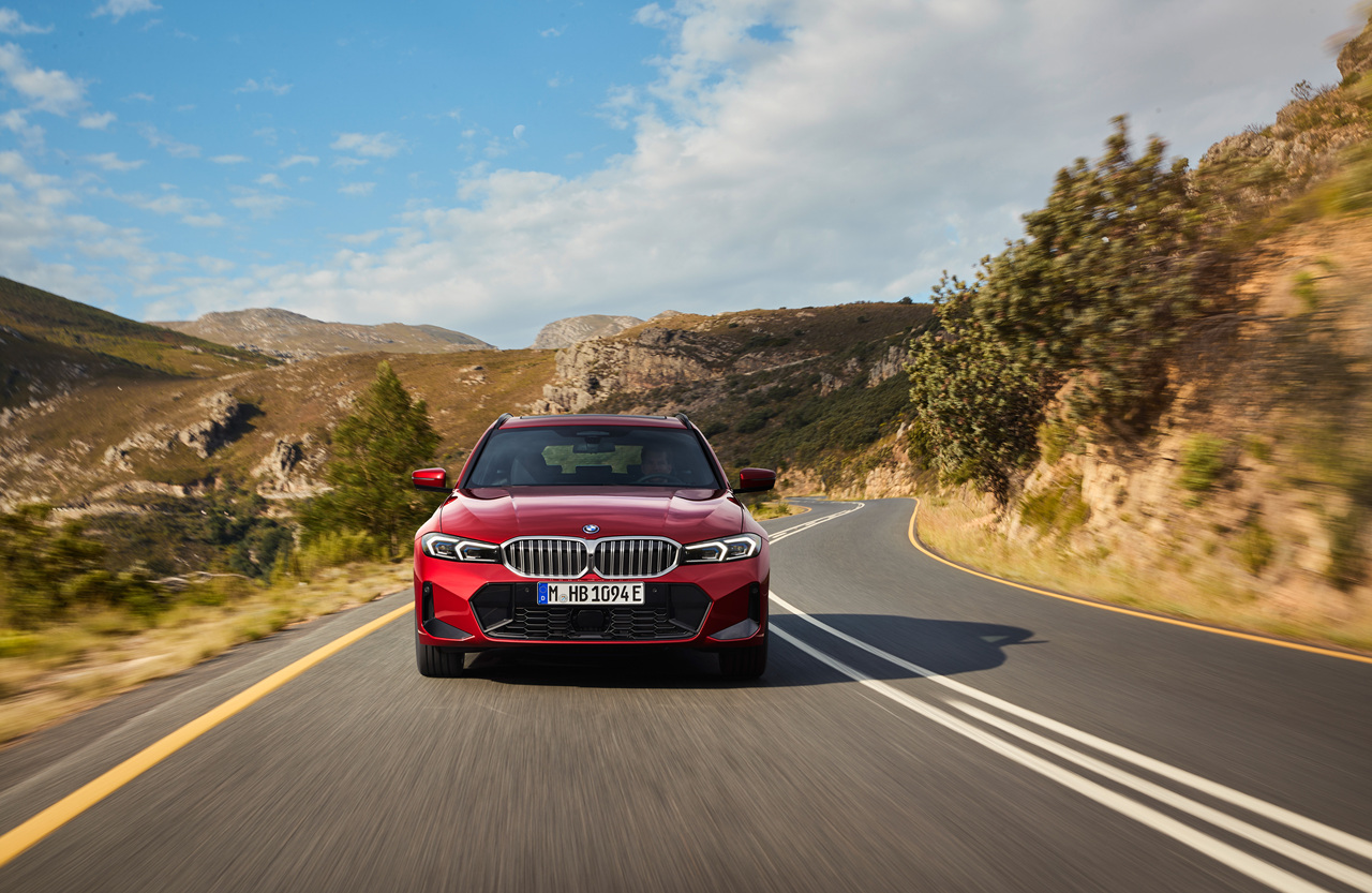 3시리즈 투어링 320d 이미지