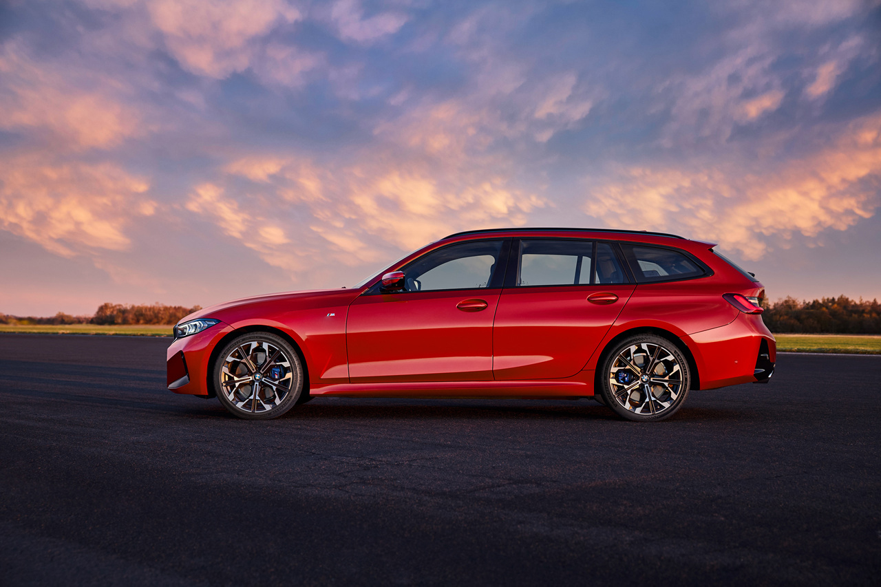 3시리즈 투어링 320d 이미지