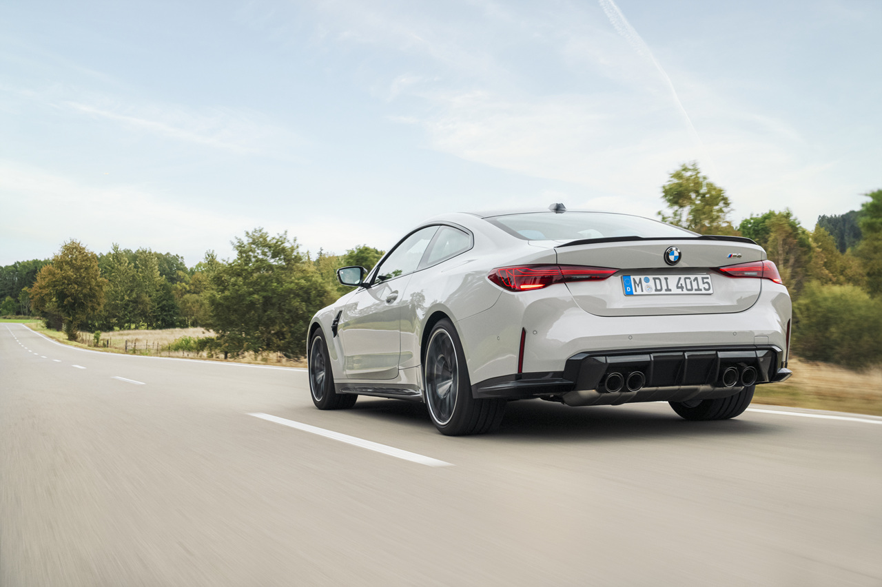 M4 xDrive 이미지