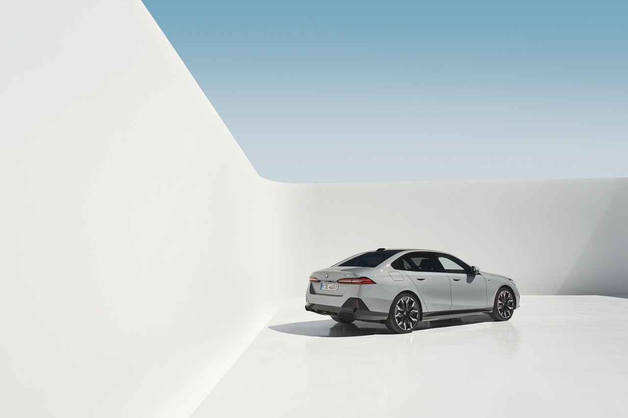 i5 M60 xDrive 이미지