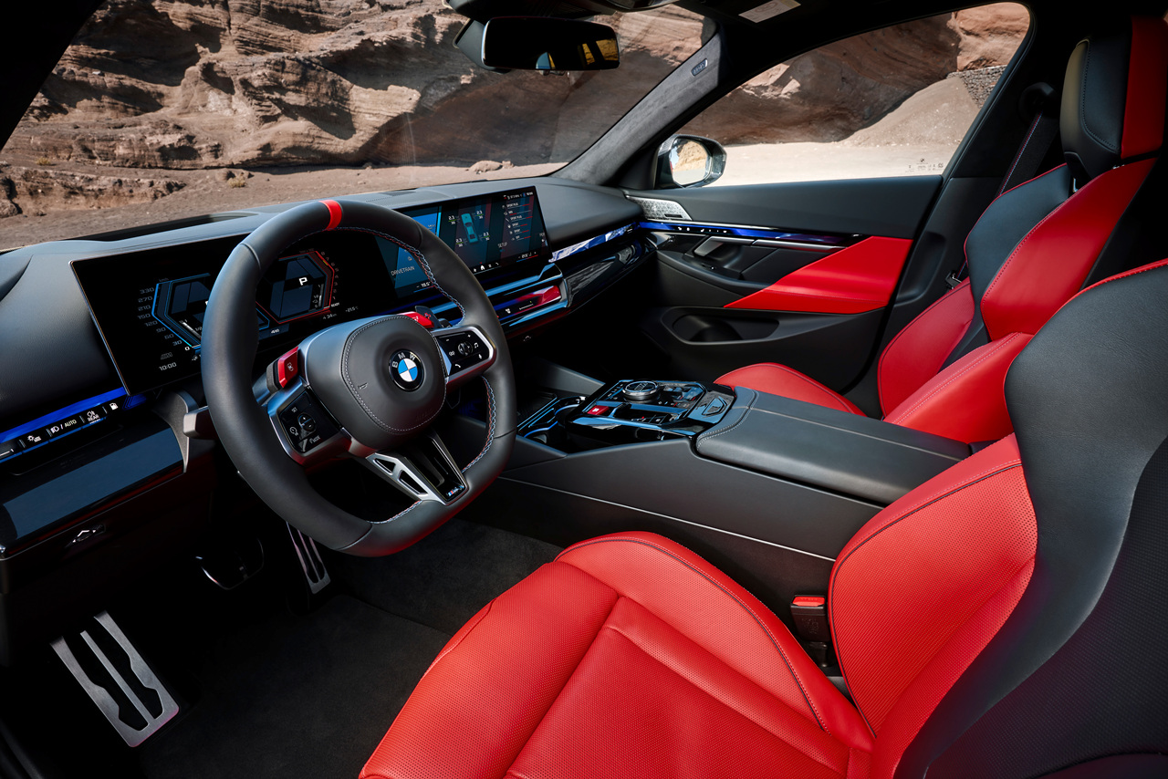 M5 투어링 이미지