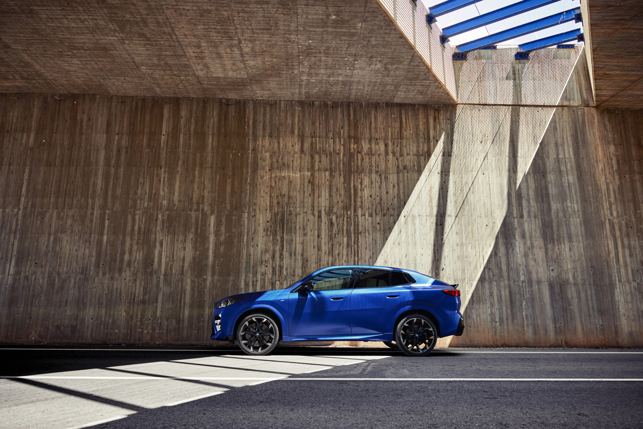 X2 xDrive20i 이미지