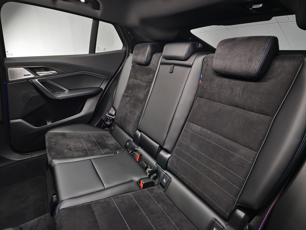 X2 xDrive20i 이미지