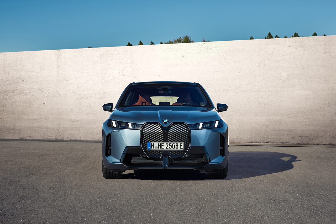 iX xDrive45 이미지