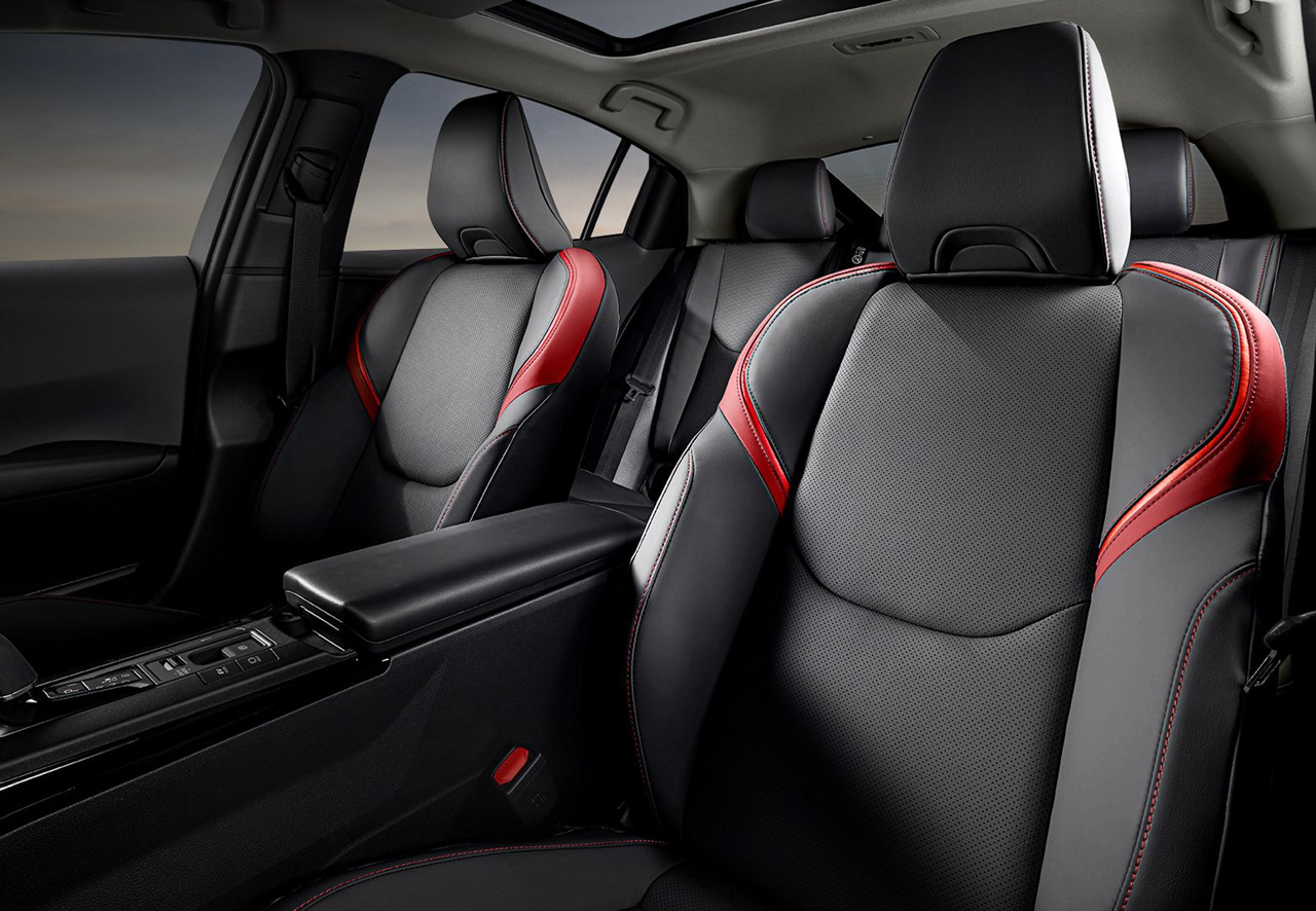 프리우스 플러그인 하이브리드 이미지