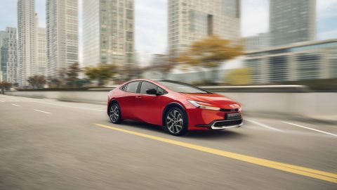 도요타 프리우스 플러그인 하이브리드