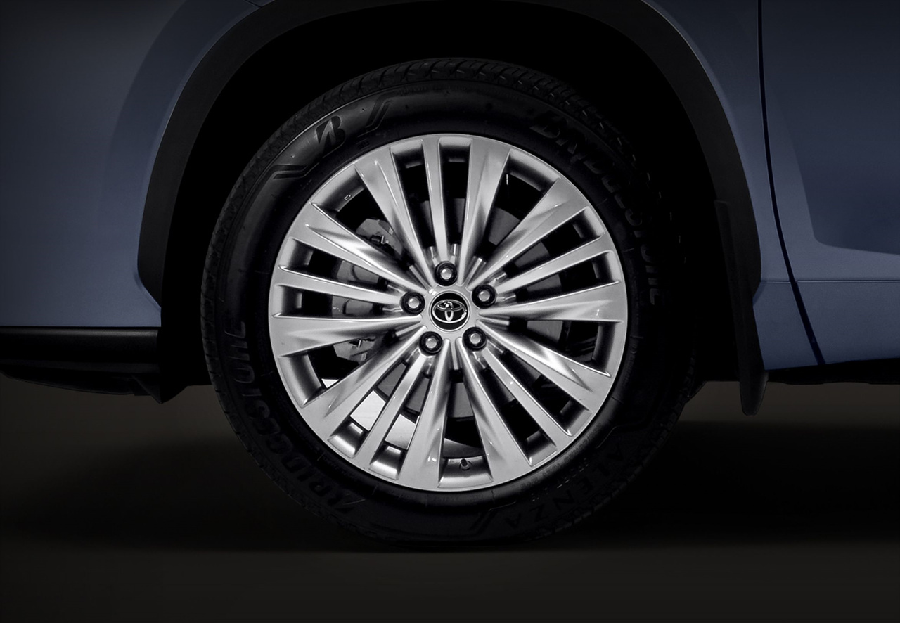 하이랜더 하이브리드 이미지