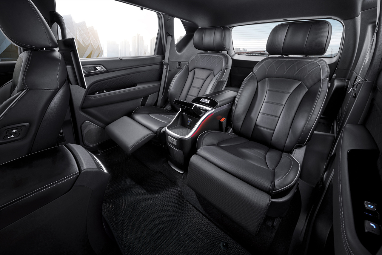 렉스턴 뉴 아레나 이미지