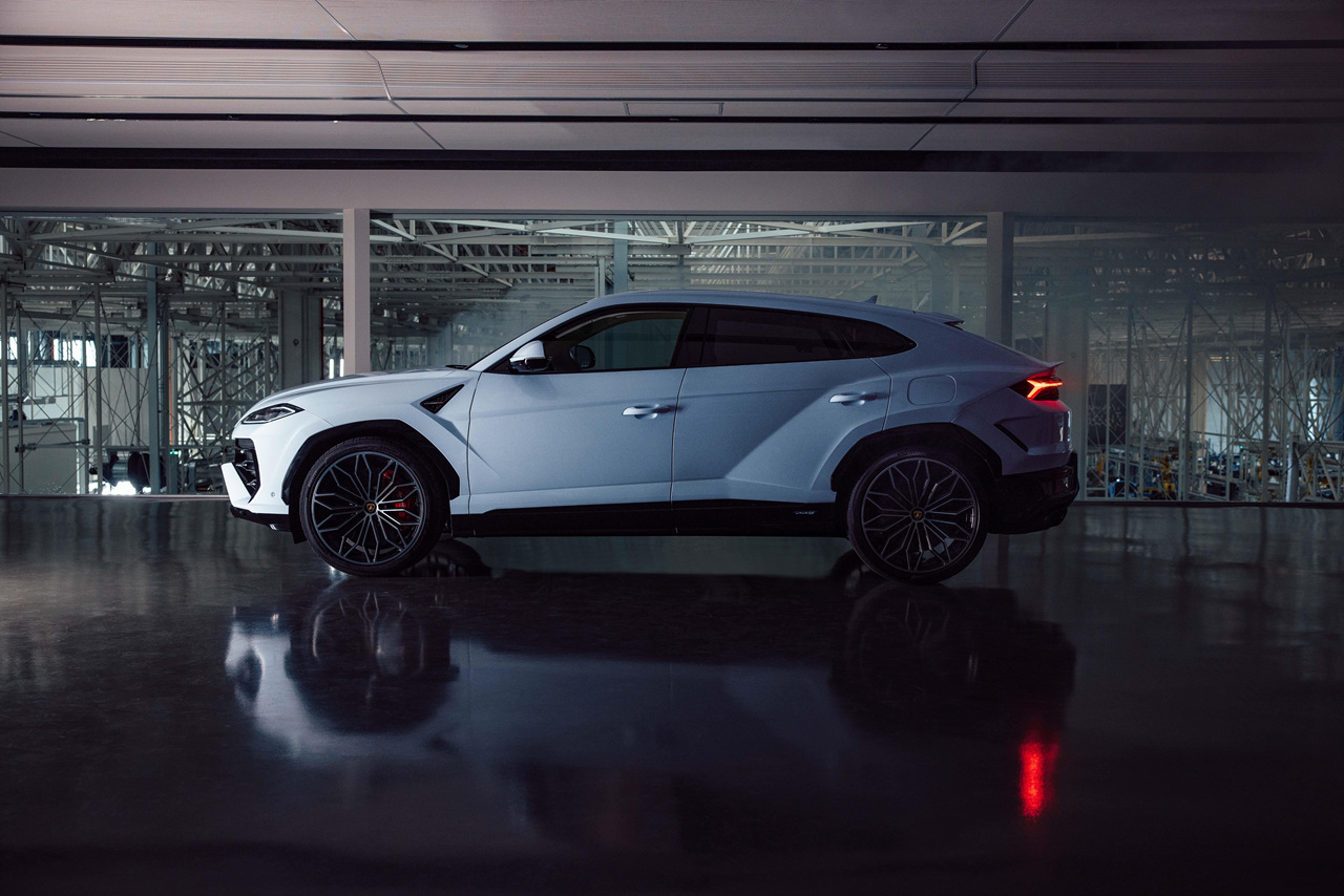 우루스 SE 이미지