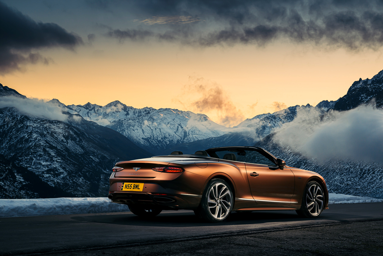 컨티넨탈 GT 이미지