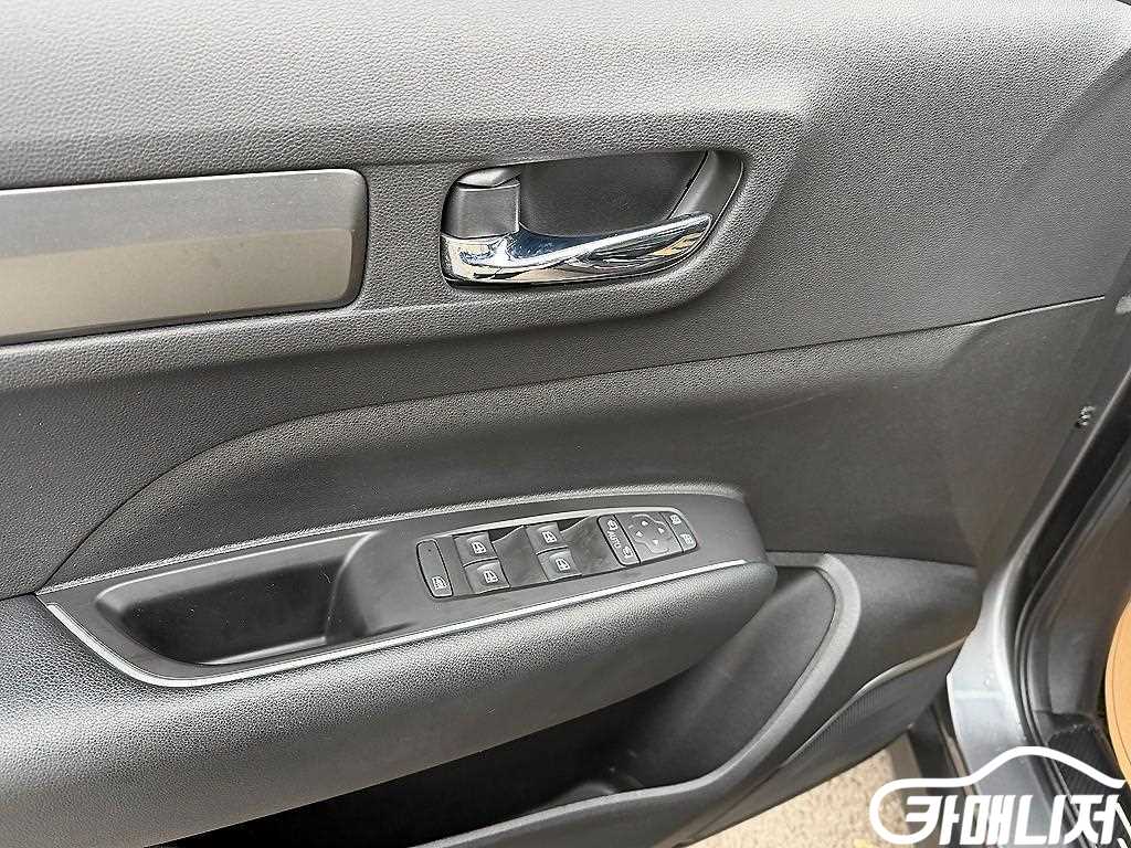 르노코리아(삼성) 더뉴QM6 2.0 LPe LE 시그니처 2WD 썸네일 12
