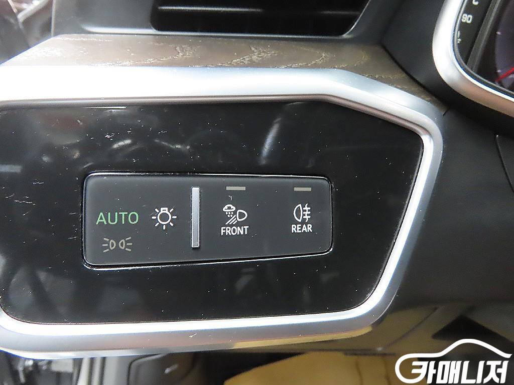 아우디 A6 (C8) 45 TFSI 프리미엄 썸네일 12