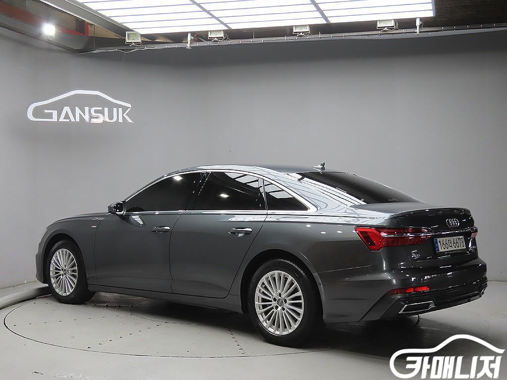 아우디 A6 (C8) 45 TFSI 프리미엄 썸네일 3
