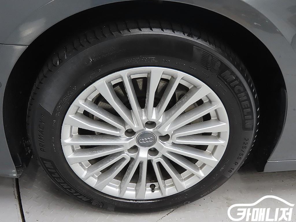 아우디 A6 (C8) 45 TFSI 프리미엄 썸네일 5