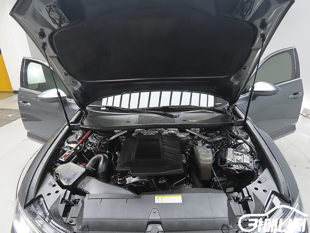 아우디 A6 (C8) 45 TFSI 프리미엄 썸네일 8