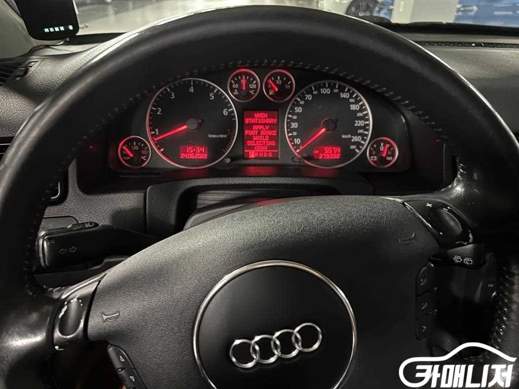 아우디 올로드콰트로 2.7 T 썸네일 8