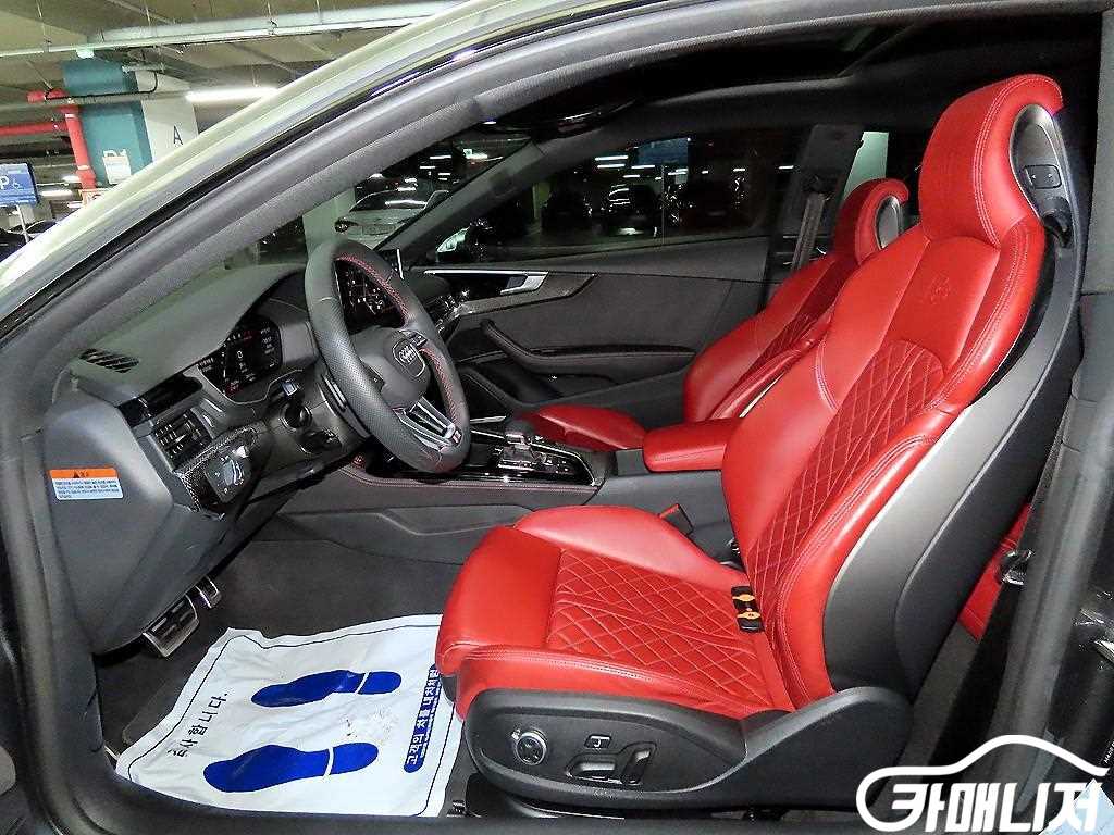 아우디 S5 (F5) 3.0 TFSI 콰트로 썸네일 6