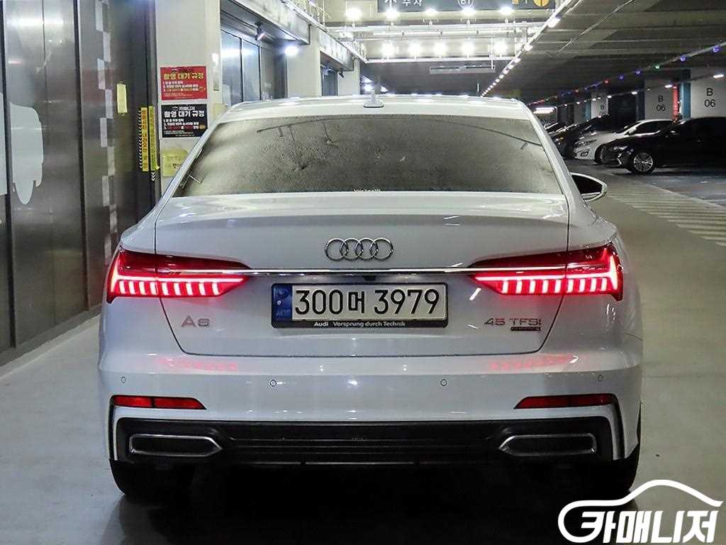 아우디 A6 (C8) 45 TFSI 콰트로 프리미엄 썸네일 5