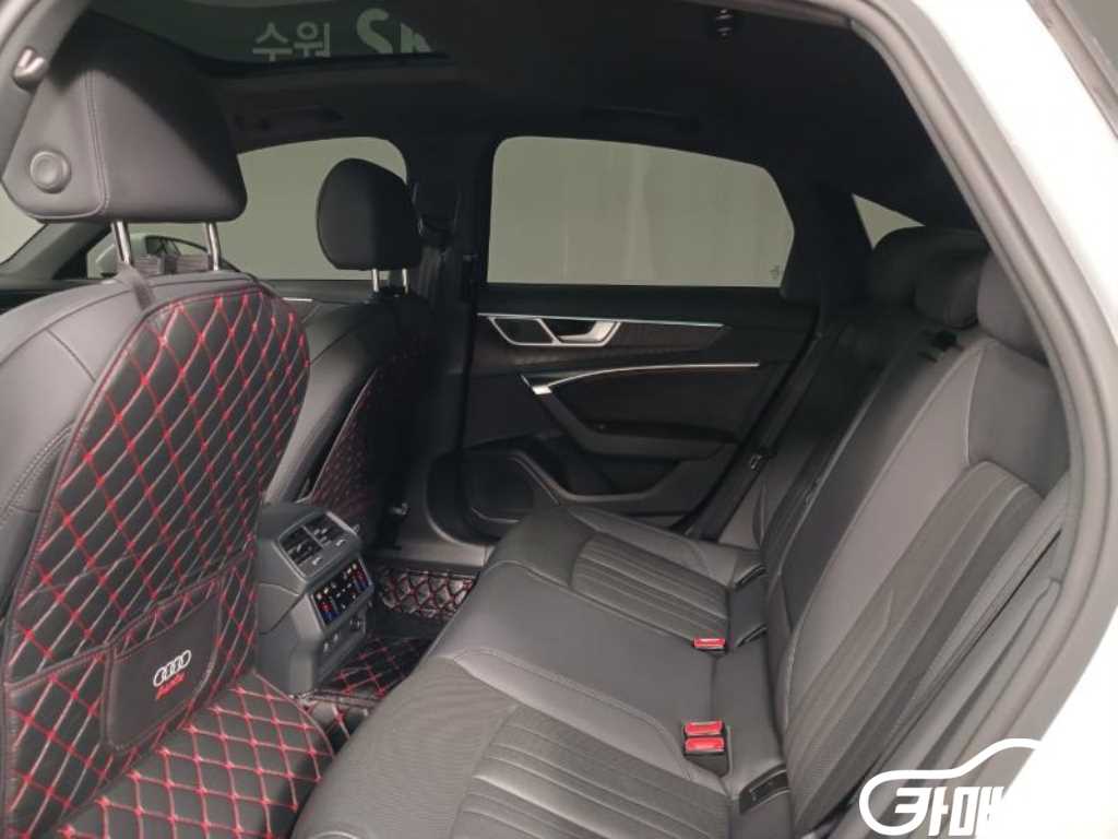 아우디 A6 (C8) 45 TFSI 콰트로 프리미엄 썸네일 7