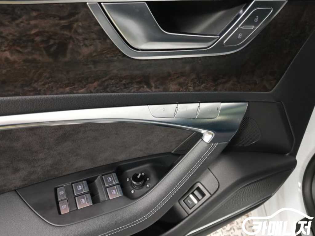 아우디 A7 (4K) 55 TFSI 콰트로 프리미엄 썸네일 9