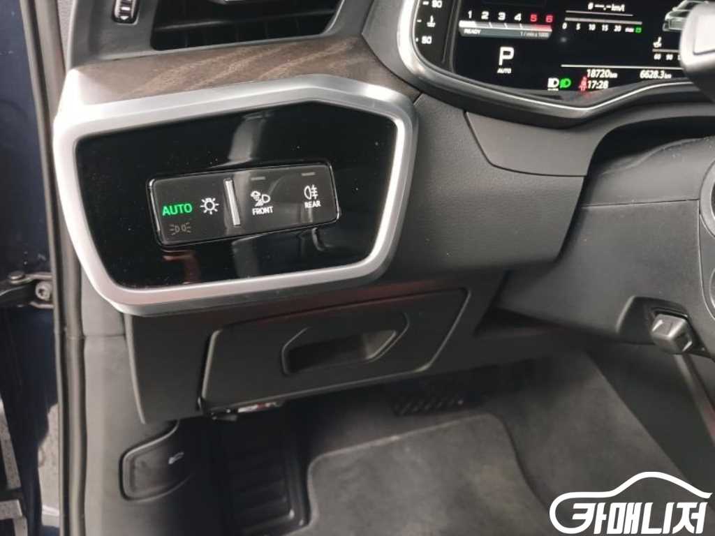 아우디 A6 (C8) 40 TDI 프리미엄 썸네일 12