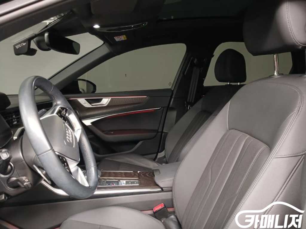 아우디 A6 (C8) 40 TDI 프리미엄 썸네일 7