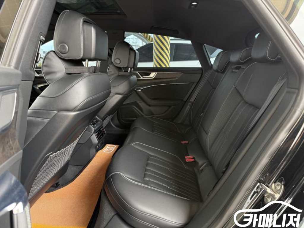 아우디 A7 (4K) 55 TFSI 콰트로 프리미엄 썸네일 12