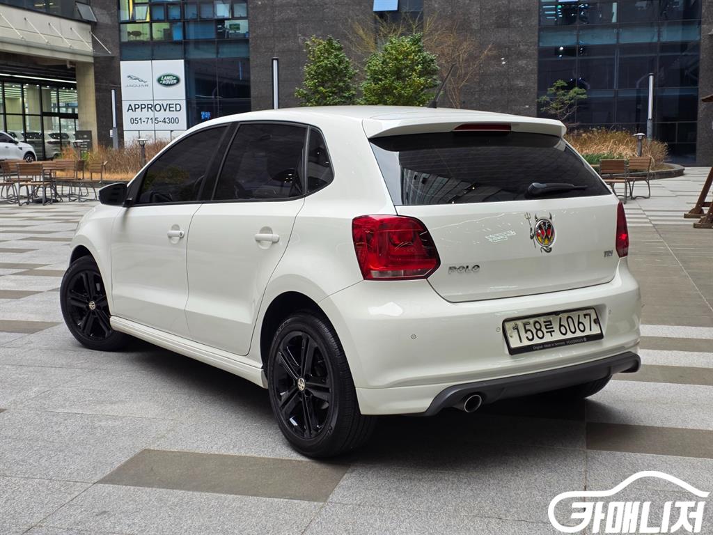 폭스바겐 폴로 1.6 TDI R-LINE 썸네일 4