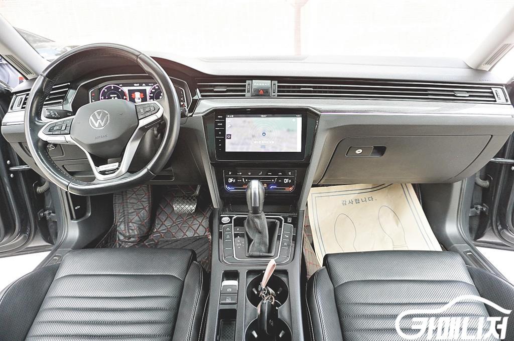 폭스바겐 파사트GT(B8) 2.0 TDI 4모션 프레스티지 썸네일 10