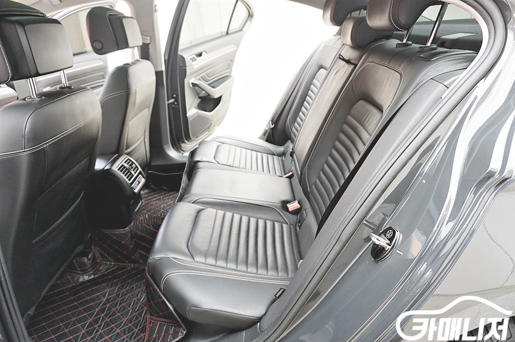 폭스바겐 파사트GT(B8) 2.0 TDI 4모션 프레스티지 썸네일 8