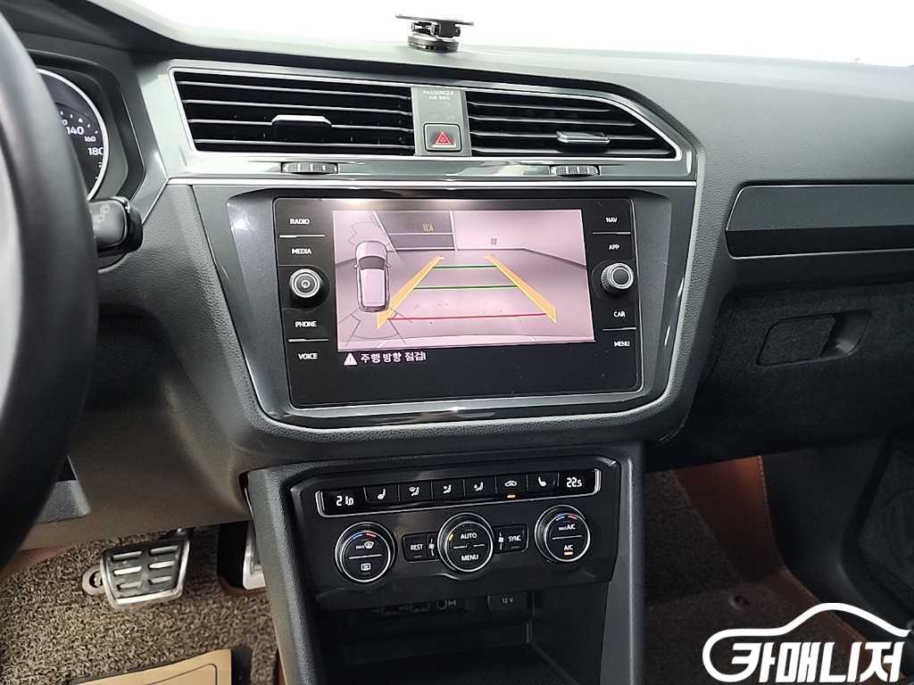 폭스바겐 티구안(2세대) 2.0 TDI 썸네일 10