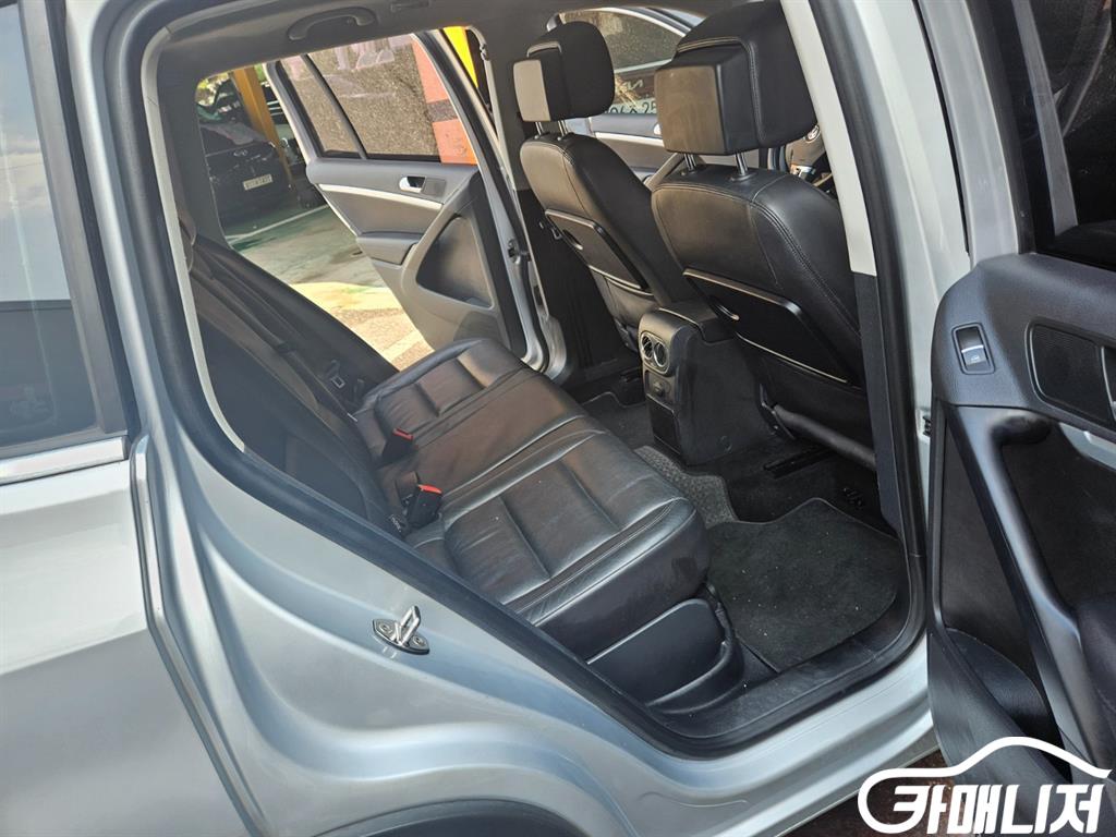 폭스바겐 뉴티구안 2.0 TDI 프리미엄 썸네일 12