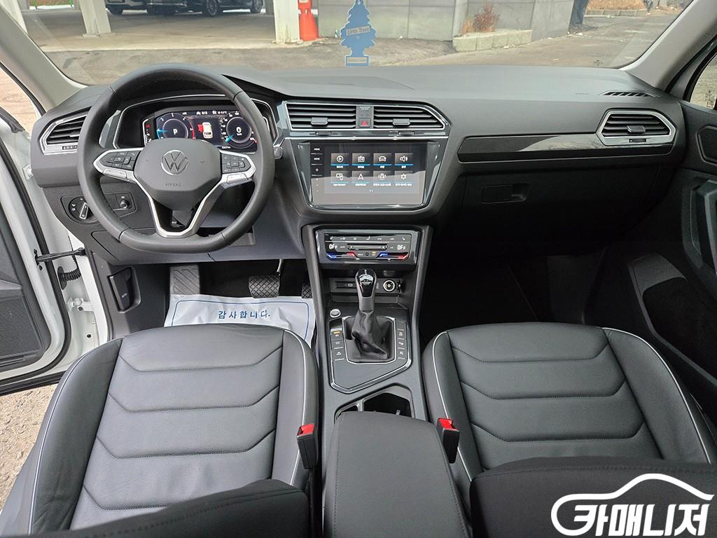 폭스바겐 티구안(2세대) 2.0 TDI 프레스티지 썸네일 9