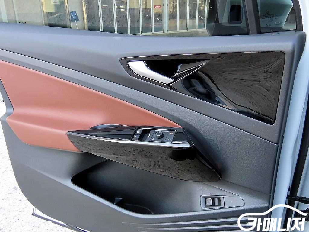 폭스바겐 ID.4 Pro 썸네일 11