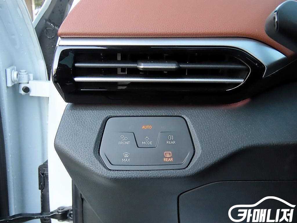 폭스바겐 ID.4 Pro 썸네일 12